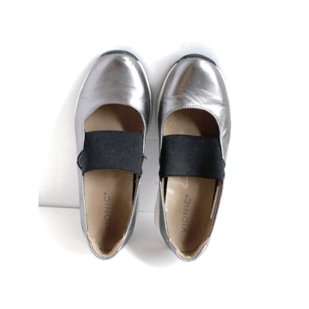 Vionic Slip On Sneakers Flats Sz 7 Silver Black